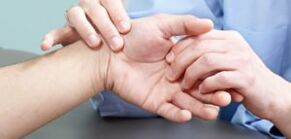 Diagnosis of joint pain on the fingers
